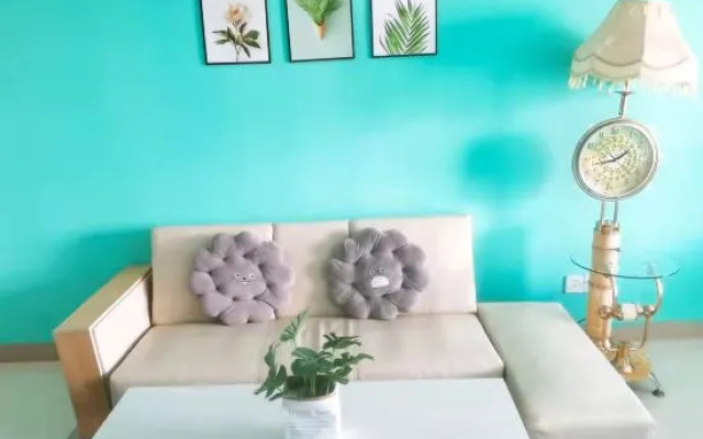 Baisong Apartment Hotel (Beihai Ningchuncheng High-speed Railway Station)