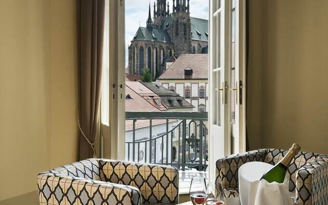 Grandezza Hotel Luxury Palace