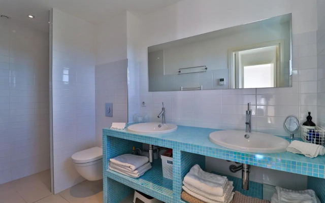 Ferienhaus Petites Maures, Meerblick und eigener Pool