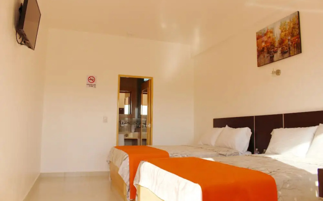 Hotel Los Pinos Express