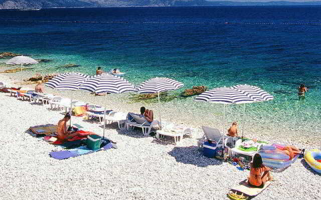 Albona Hotel & Residence