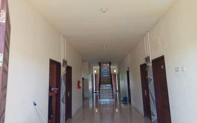 OYO 93650 Pondok Baruga 777 Near Sarewo Musik Studio Kendari