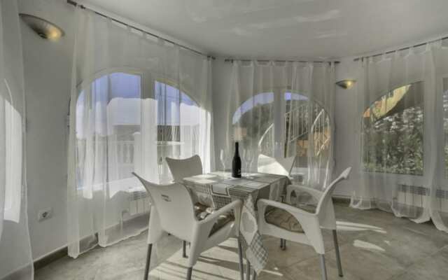 Villa 4 Bedrooms With Pool And Wifi 104963