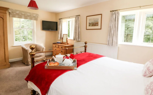 Underbank Hall Cottage