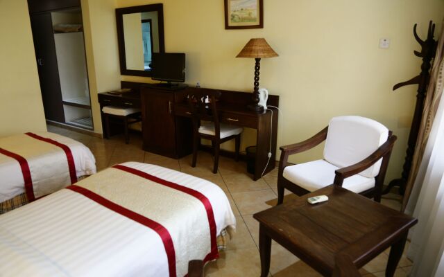 New Safari Hotel