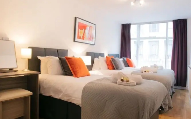 Rest & Recharge Regents CT 1Bed Sleeps 4