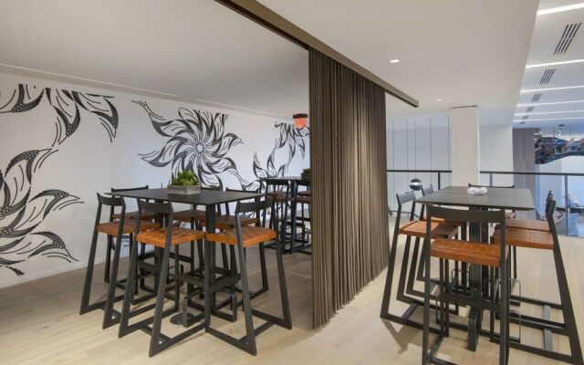 Global Luxury Suites in South End