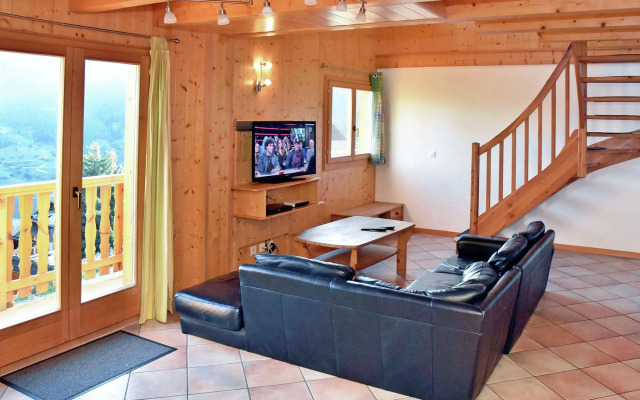 Spacious Chalet near Center of La Tzoumaz