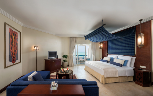 Ajman Hotel