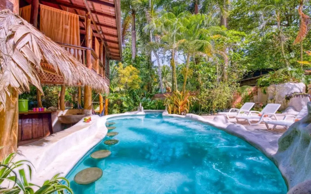 Caribe Town Bungalows