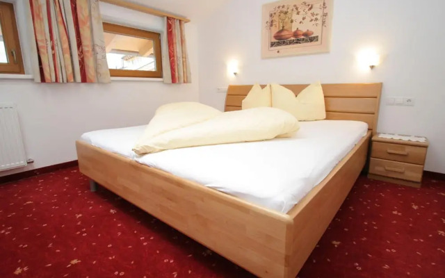Spacious Apartment in Uderns near Ski Area