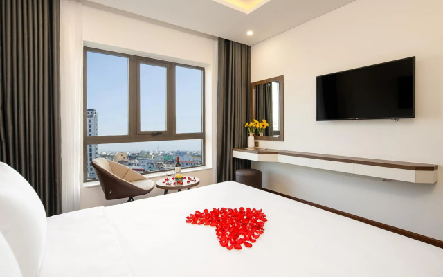 Tan Phuong Nam Hotel & Apartment