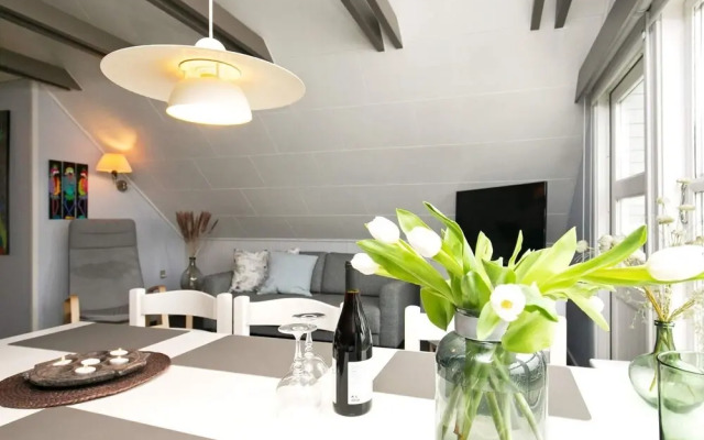 6 Person Holiday Home in Blavand