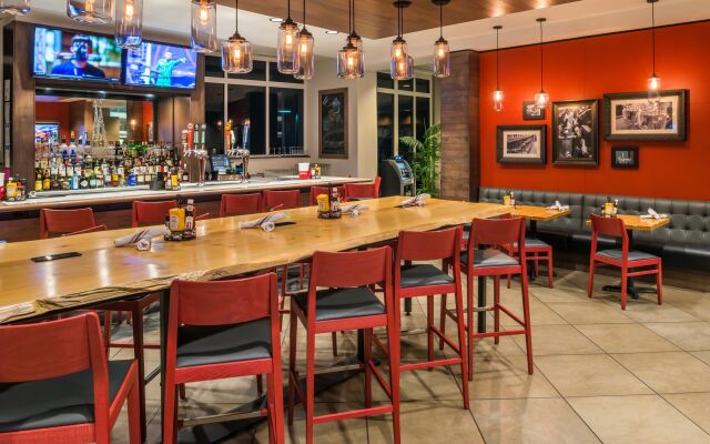 Holiday Inn Kansas City Airport by IHG