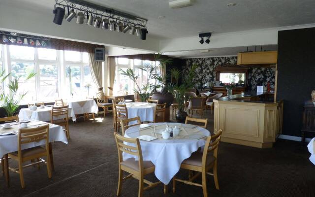 Summerhill Hotel