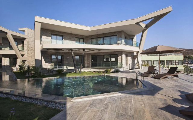 Retron Residence