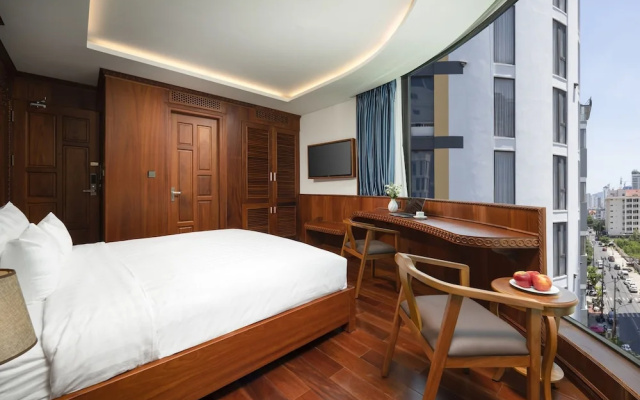 Monalisa Luxury Hotel