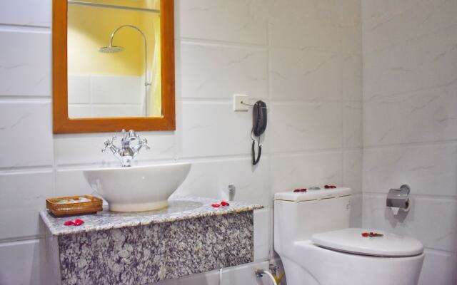 Shwe Poe Eain Hotel