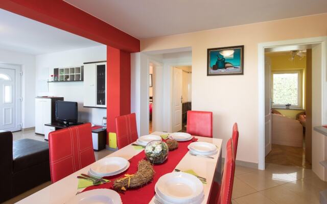 Apartment Josip Malin