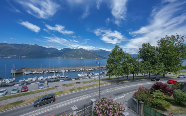 Residenza Oleandro Lake View Luino Center