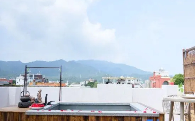 Jiaochangwei Yipin Hanshe Homestay