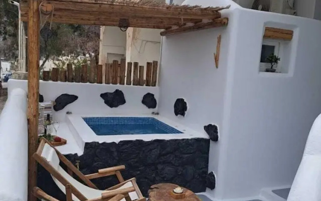 Asera Suites Near Kamari Beach
