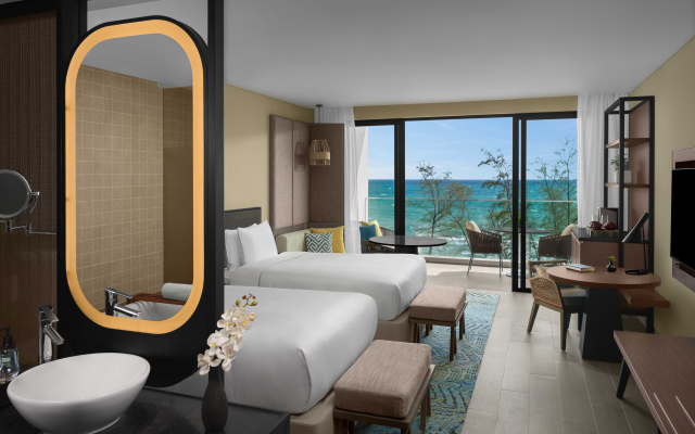 Crowne Plaza Phu Quoc Starbay by IHG