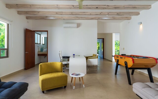 Casa Ave, Luxury & Resort Living