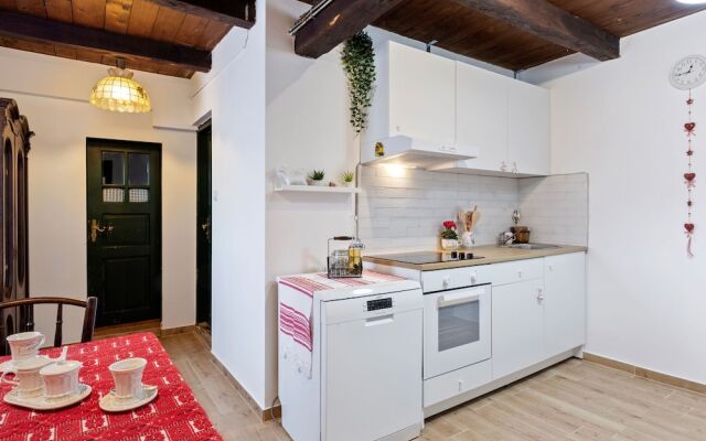 Traditional Holiday Home in Zagreb with Garden