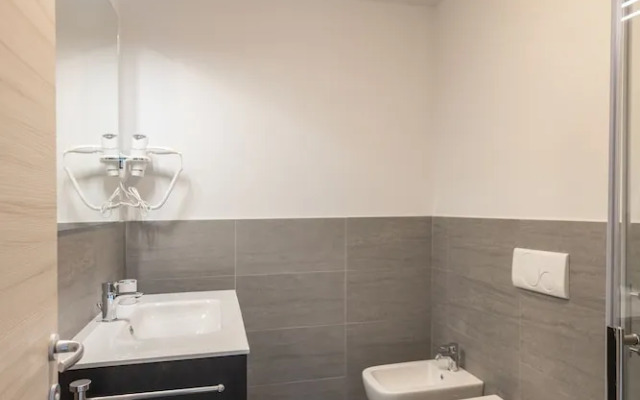 Virtual-Superior Apartments Milano Opera