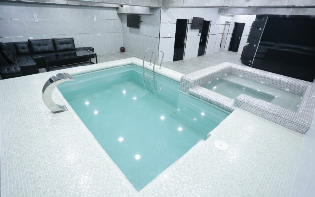 Regal Hotel by Grand