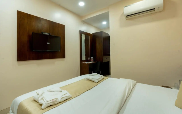 Hotel Empire - Near International Airport