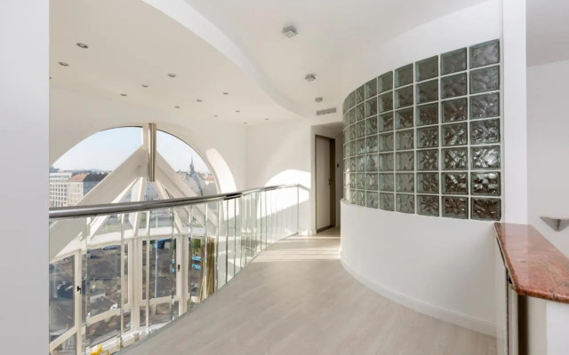 Panorama Dream Home w 3BDR, A/C, Garage & Jacuzzi