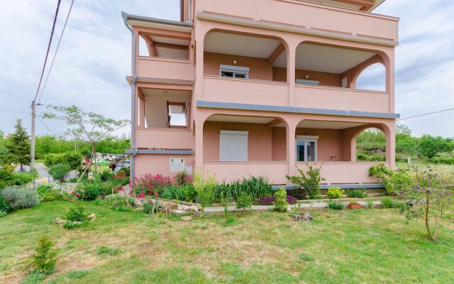 Apartments and Room Ljubica