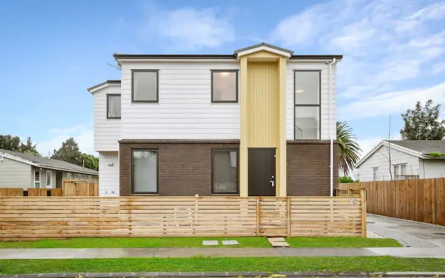 Brand New Three Bedroom Townhouse With Garage