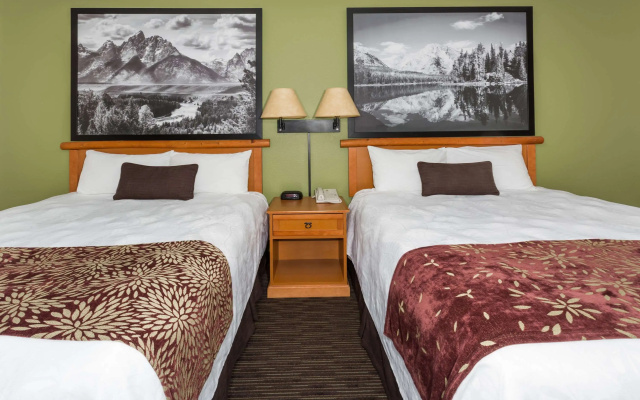 Super 8 by Wyndham Wheatland Wyoming