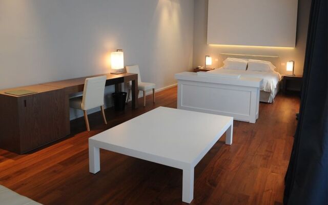 Cristina Park Hotel