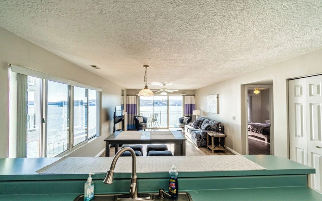 Osage Oasis Unmatched Views, Convenient Location