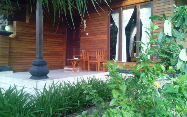 Sunset Villa & Cafe Lembongan