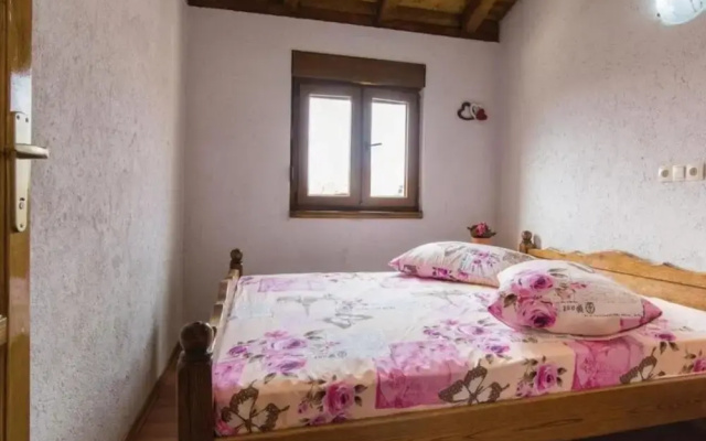 Holiday House Luka