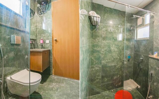Saltstayz Select - Huda City Center