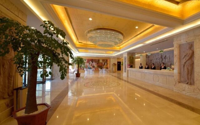 Vienna International Hotel (Zhumadian Huayuan Xuefu)