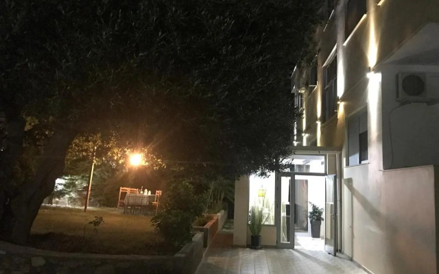 Ilion Hotel