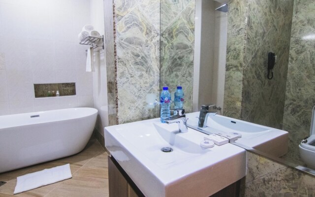 Bon Hotel Imperial