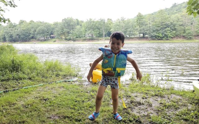Pocono Dog-Friendly Home on River