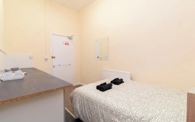 Brookvale Guest House Room 18