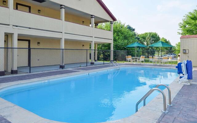 Red Roof Inn Indianapolis - Greenwood