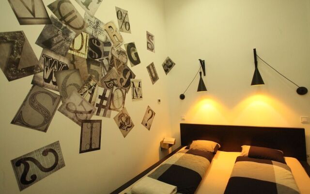 Dfive Apartments - Timber