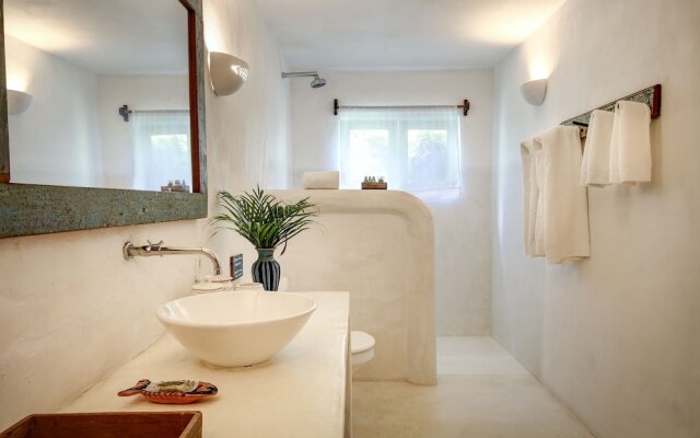 Hotel Calá & Divino