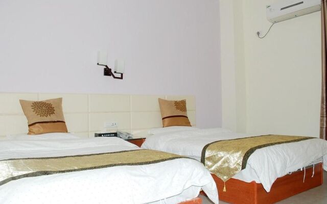 Tian Tian Holiday Hotel